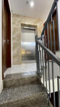 Bán nhà ngọc lâm, tòa căn hộ 6 tầng thang máy lô góc 10 phòng cho thuê; 72m2, hơn 11 tỷ